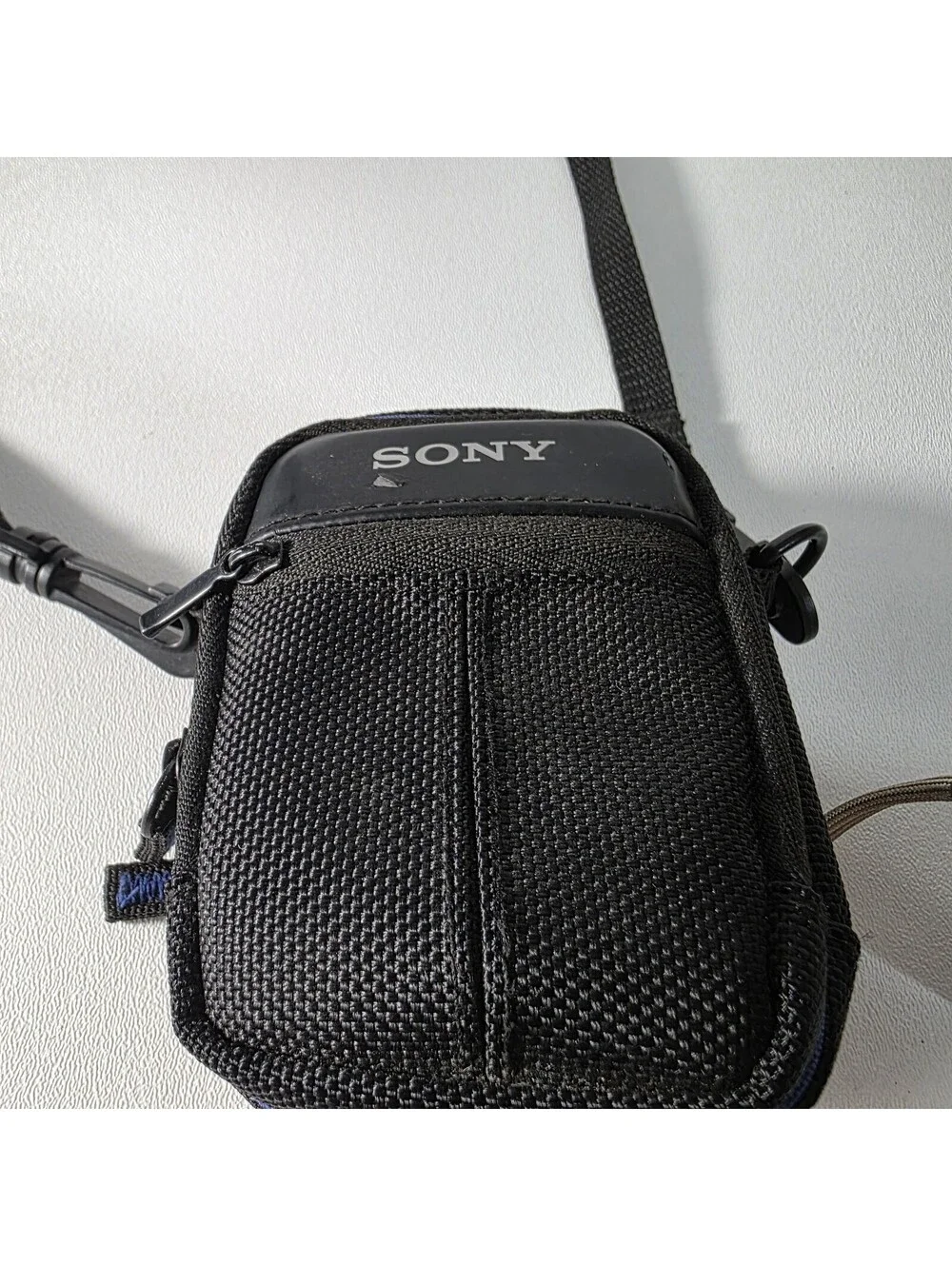 SONY Cyber-shot DSC-W80 Silver 7.2MP W/Battery, Charger & Case